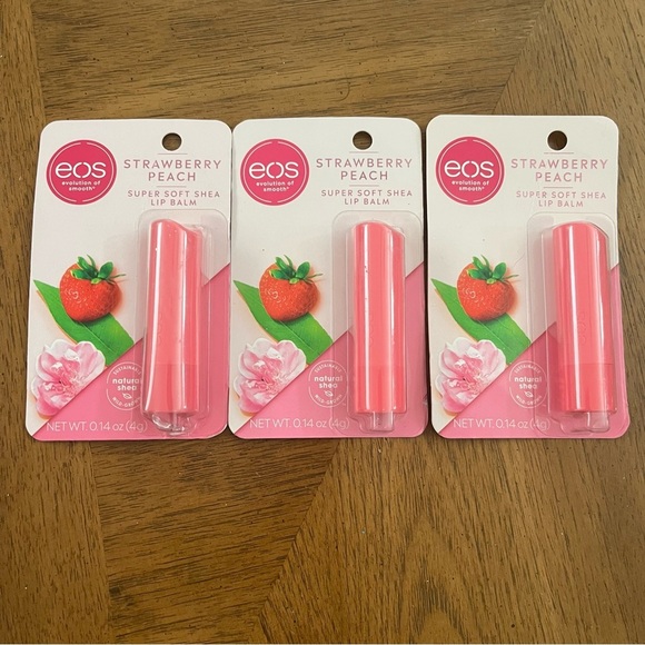 eos super soft strawberry peach lip balms .14 oz each 3 total NWT NEW bundle - Picture 2 of 4